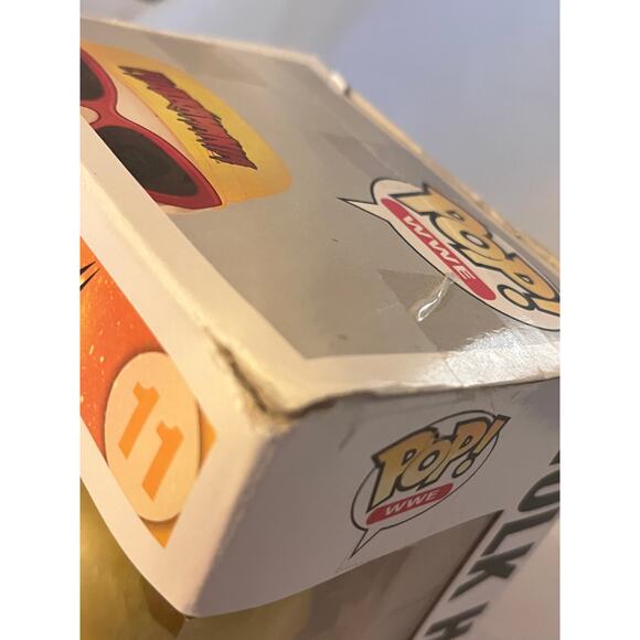 Funko Pop! WWE - HULK HOGAN #11 Vinyl Figure - Wrestling Collectible - Picture 6 of 10